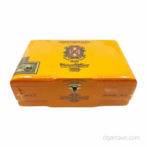 Fuente Fuente Opus X OXO Oro Oscuro PerfecXion No. 4 Petit Corona